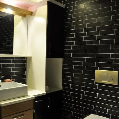 2 Apartment *