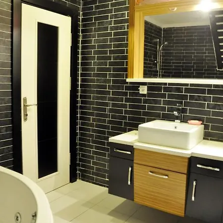 2 Apartment *
